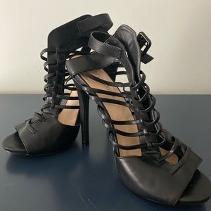 Black shoe dazzle heels